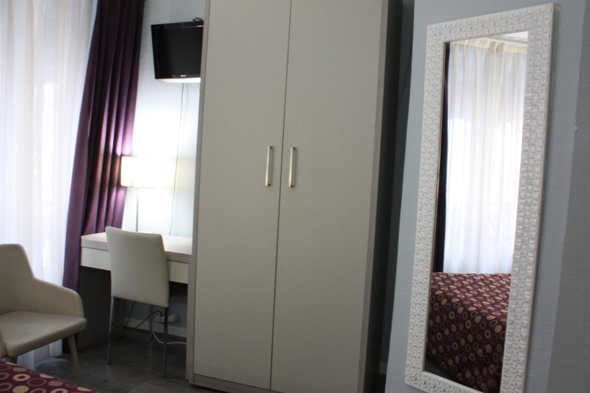 Hotel Excelsior 2*
