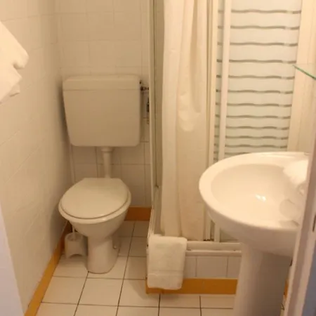 Excelsior Hotel 2*